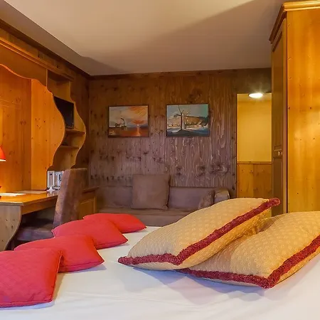 Hotel Les Balcons Village