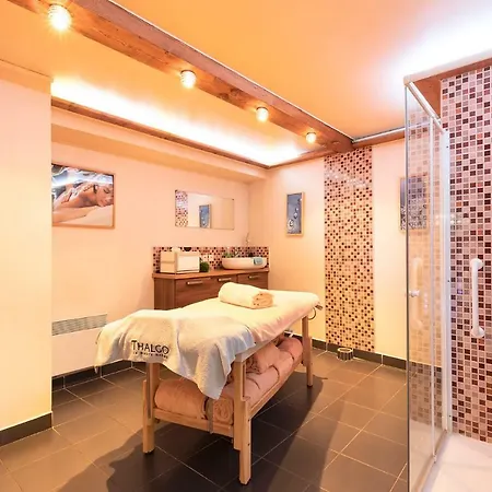 オテル レ バルコンス ヴィラージュ ホテル 3*