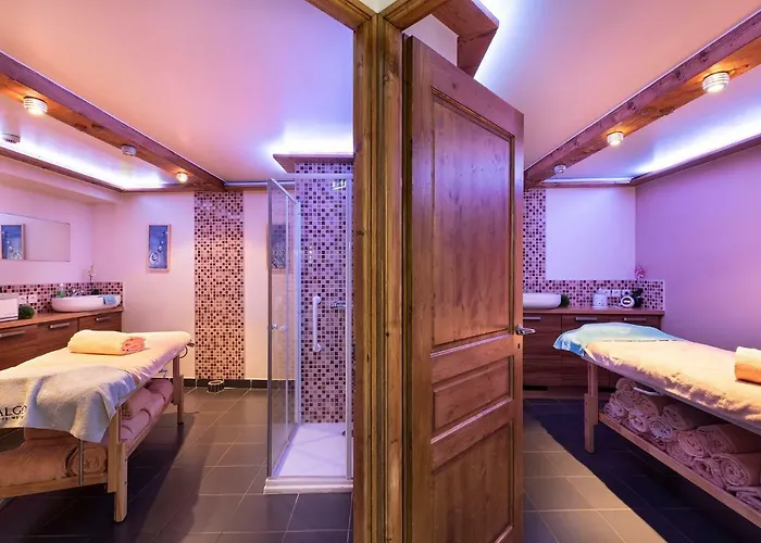 Les Balcons Village 3*